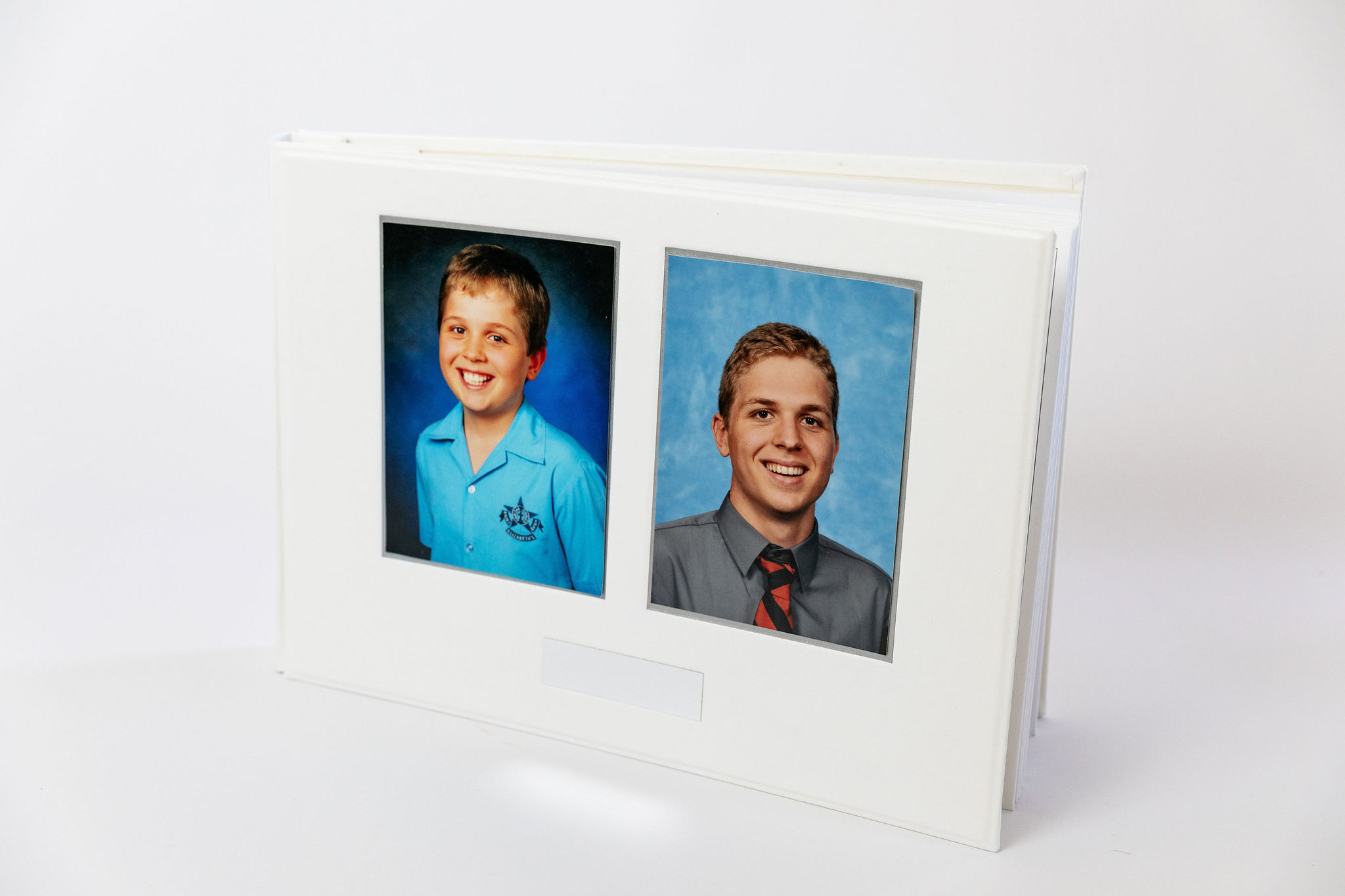 124 Capture your story with our quality handmade albums and online co-creation sessions